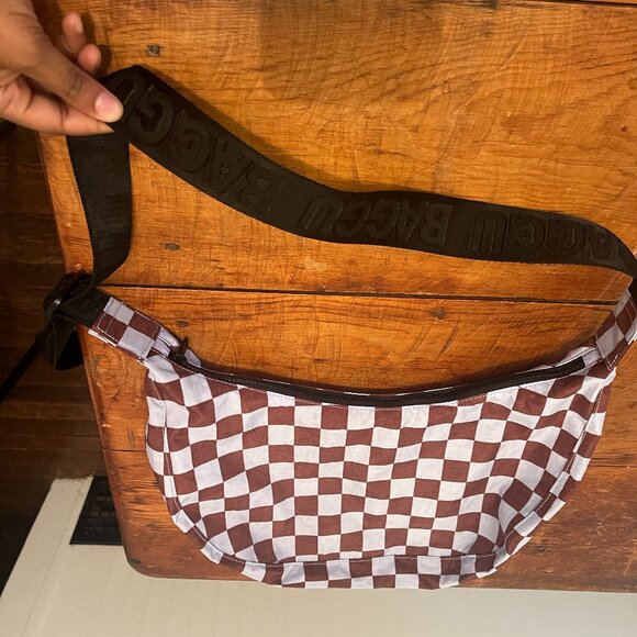 NWT Baggu Medium Nylon Crescent Bag - Picture 2 of 4